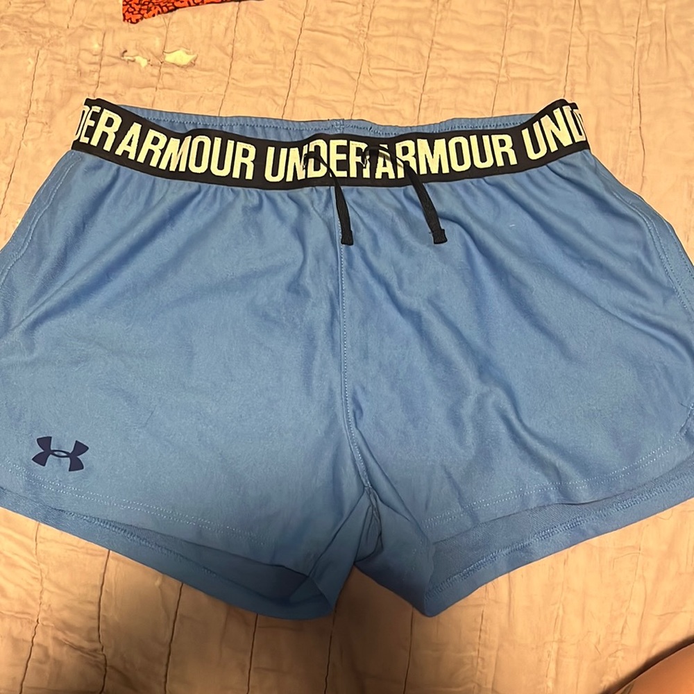 UNDER ARMOUR SHORTS